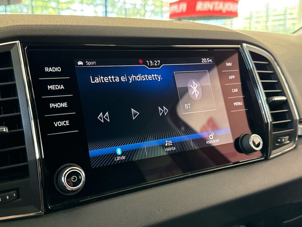 Skoda Karoq 2019 Musta