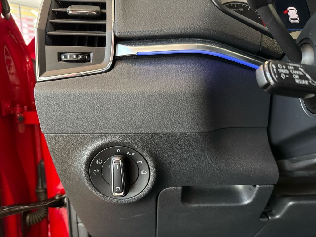 Skoda Karoq 2019 Musta