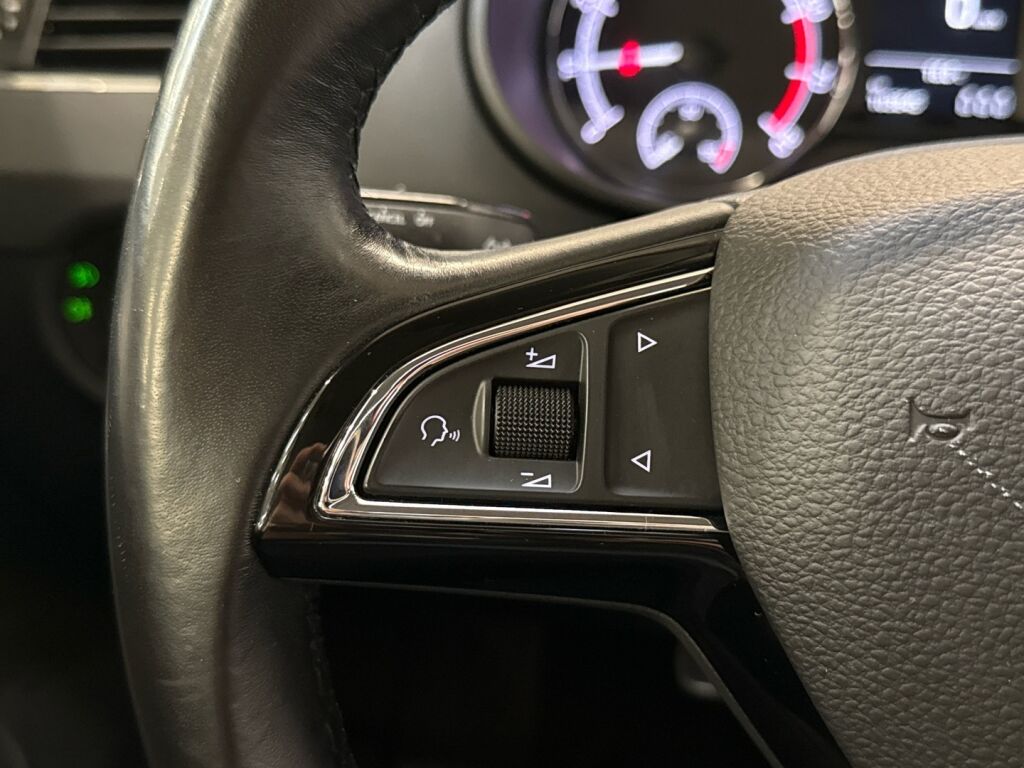 Skoda Octavia 2019 Harmaa