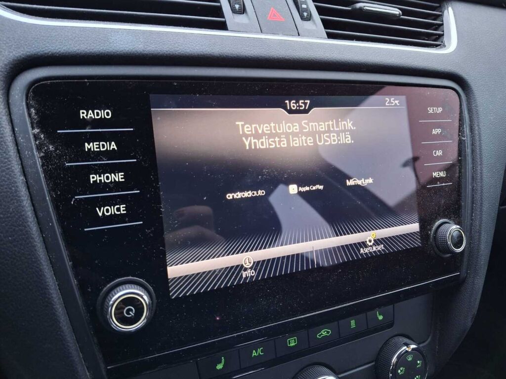 Skoda Octavia 2019 Harmaa