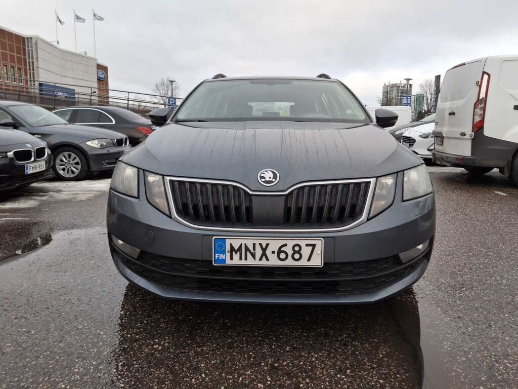 Skoda Octavia 2019 Harmaa