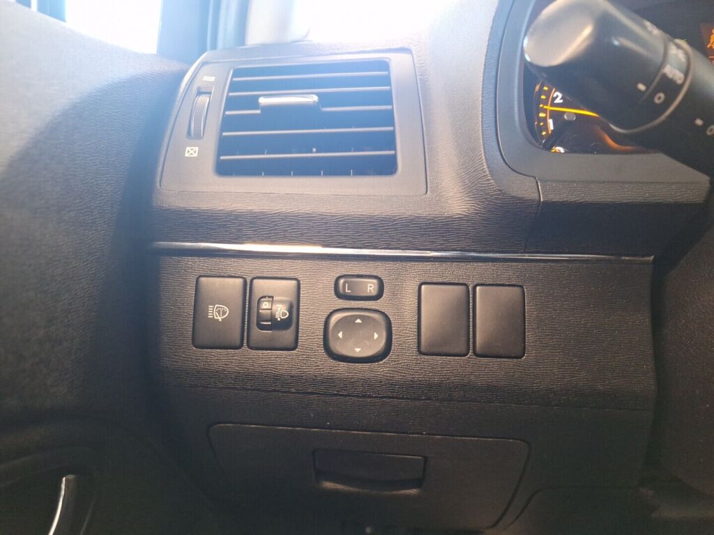 Toyota Avensis 2009 Sininen