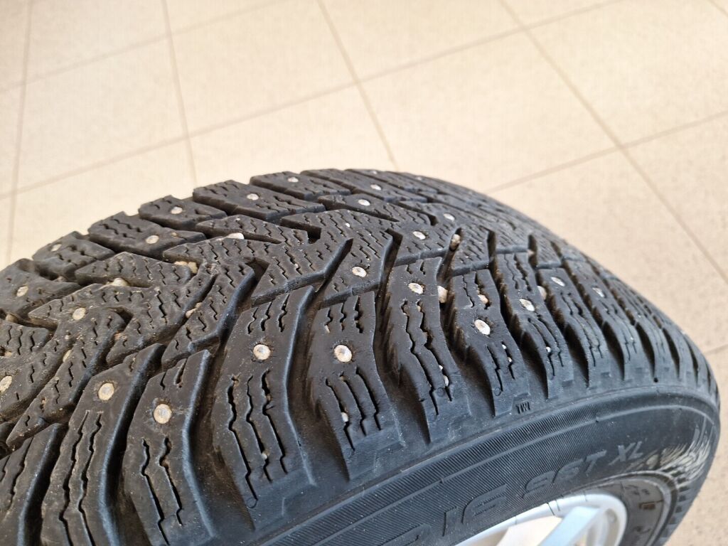 Toyota Avensis 2009 Sininen