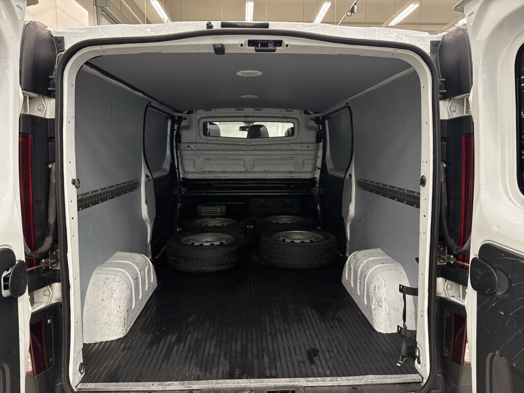 Renault Trafic 2016 Valkoinen