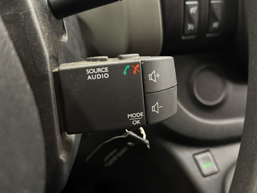 Renault Trafic 2016 Valkoinen