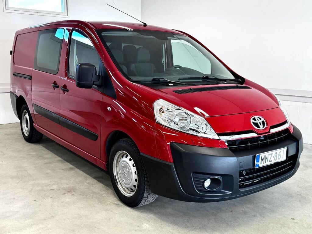 Toyota Proace 2015 Punainen