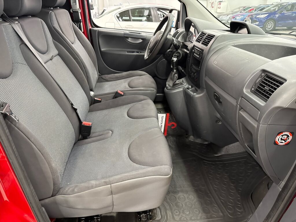 Toyota Proace 2015 Punainen