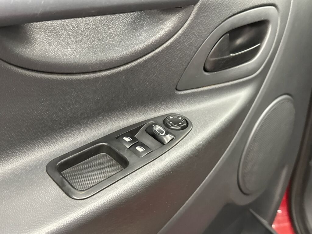 Toyota Proace 2015 Punainen