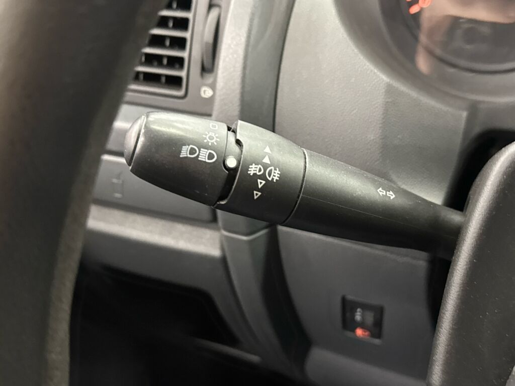 Toyota Proace 2015 Punainen