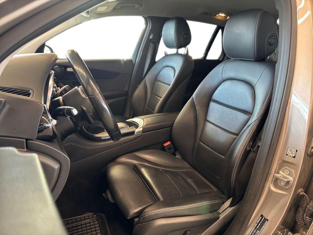 Mercedes-Benz GLC 2020 Harmaa