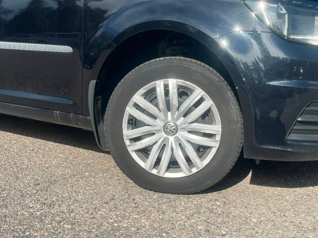 Volkswagen Caddy Maxi 2020 Musta