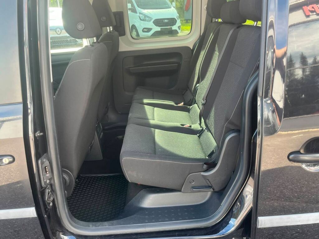 Volkswagen Caddy Maxi 2020 Musta