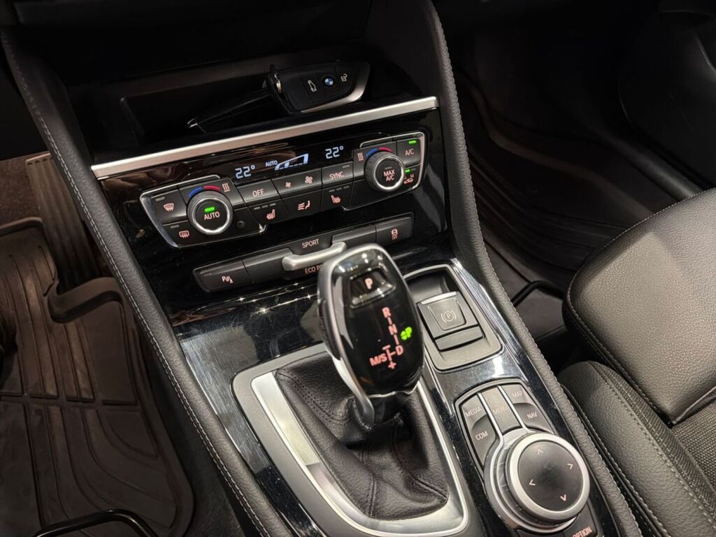 BMW 218 2020 Sininen