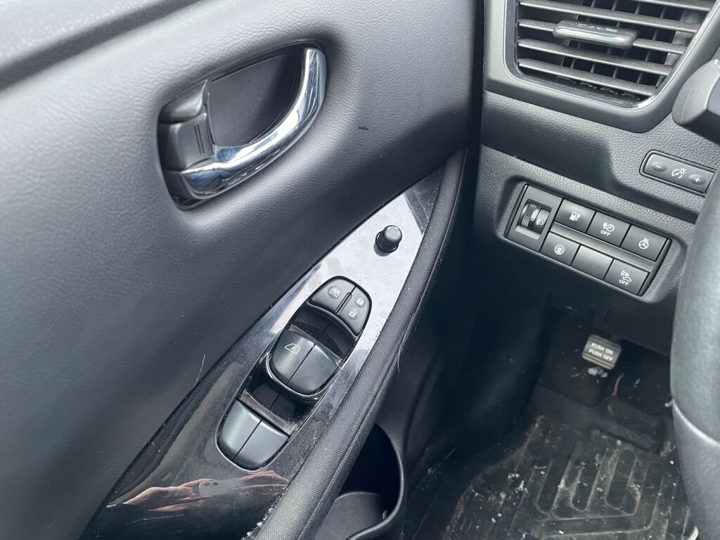 Nissan Leaf 2018 Valkoinen