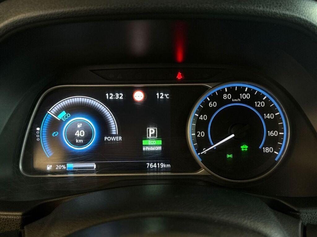 Nissan Leaf 2018 Valkoinen