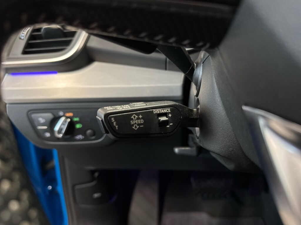 Audi Q5 2020 Sininen