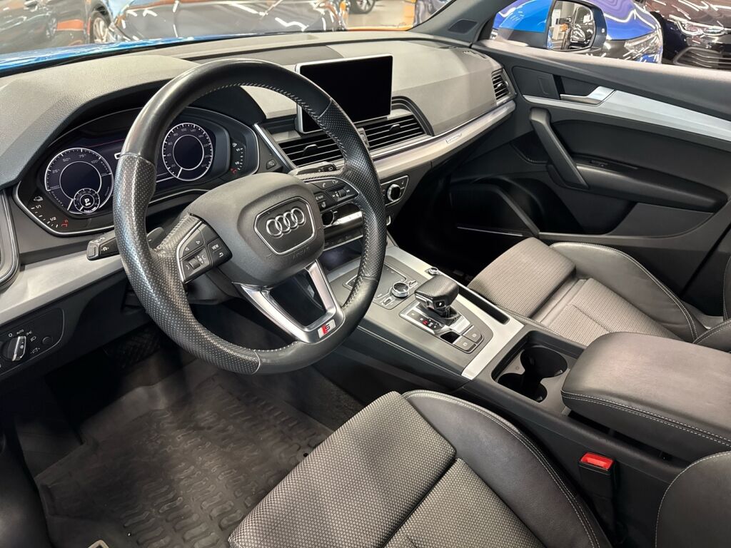 Audi Q5 2020 Sininen