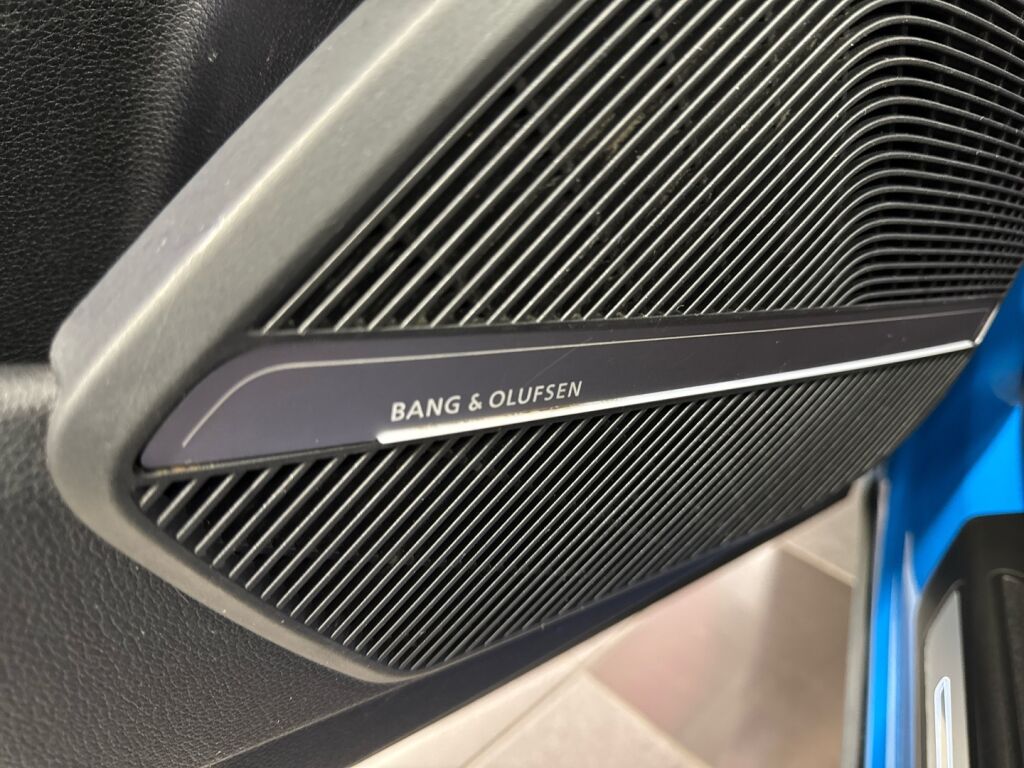 Audi Q5 2020 Sininen