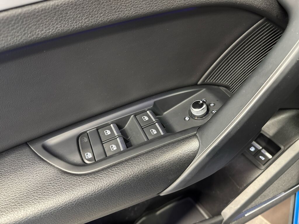 Audi Q5 2020 Sininen