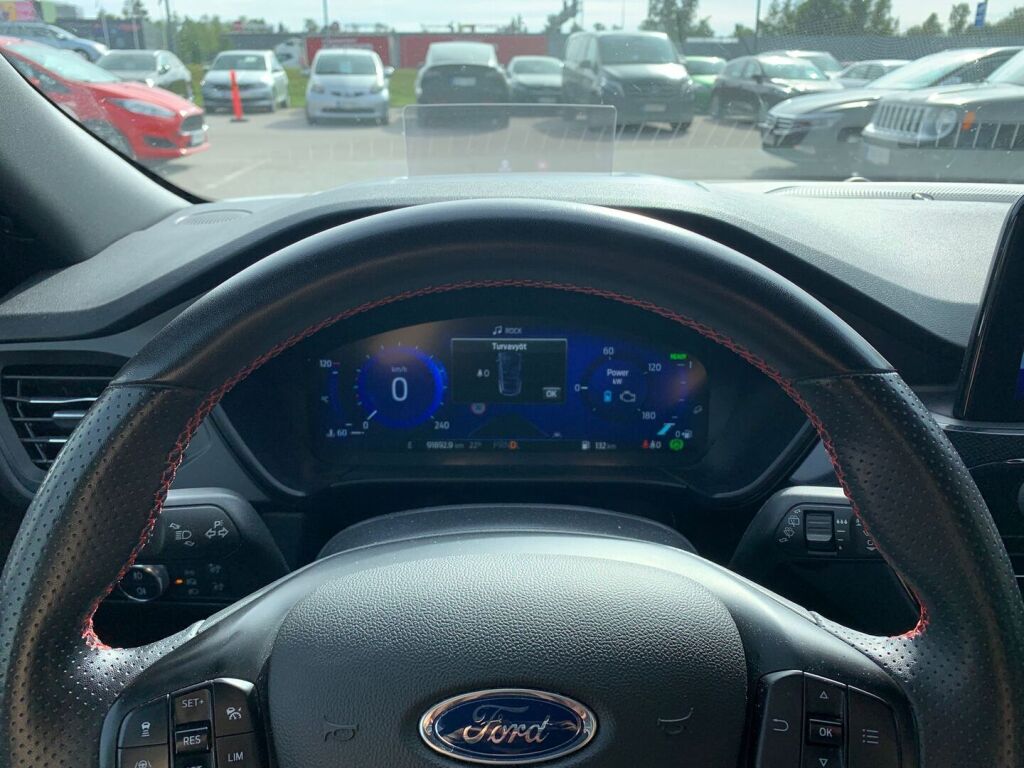 Ford Kuga 2022 Valkoinen