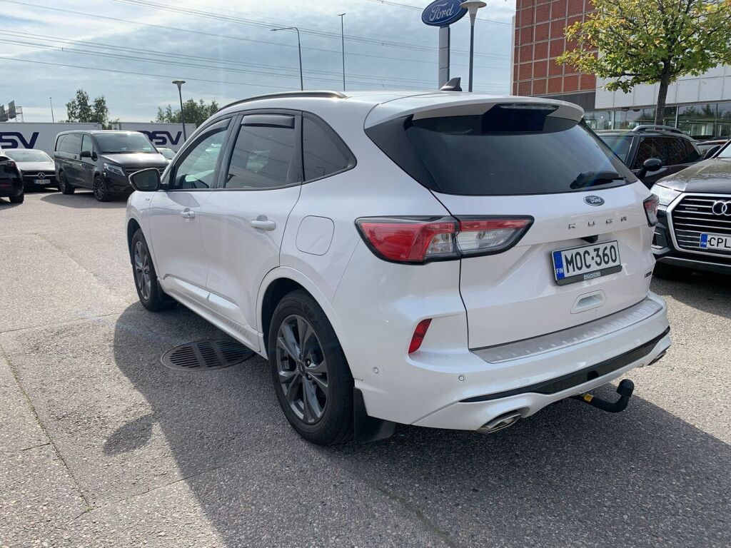 Ford Kuga 2022 Valkoinen
