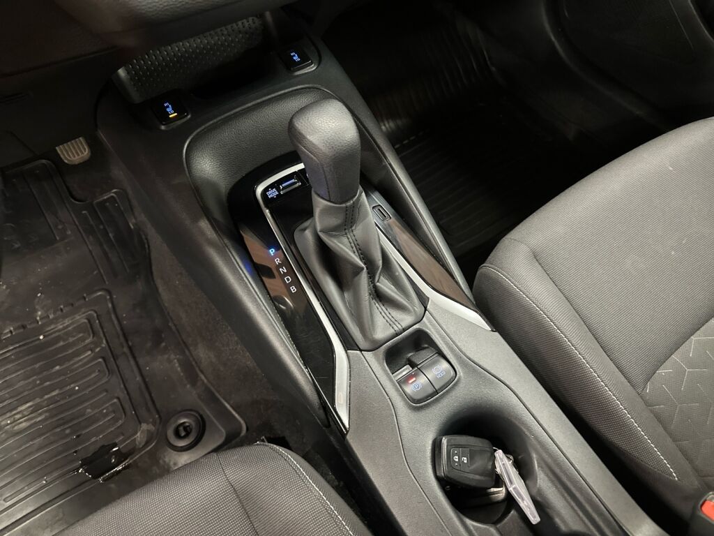 Toyota Corolla 2022 Valkoinen