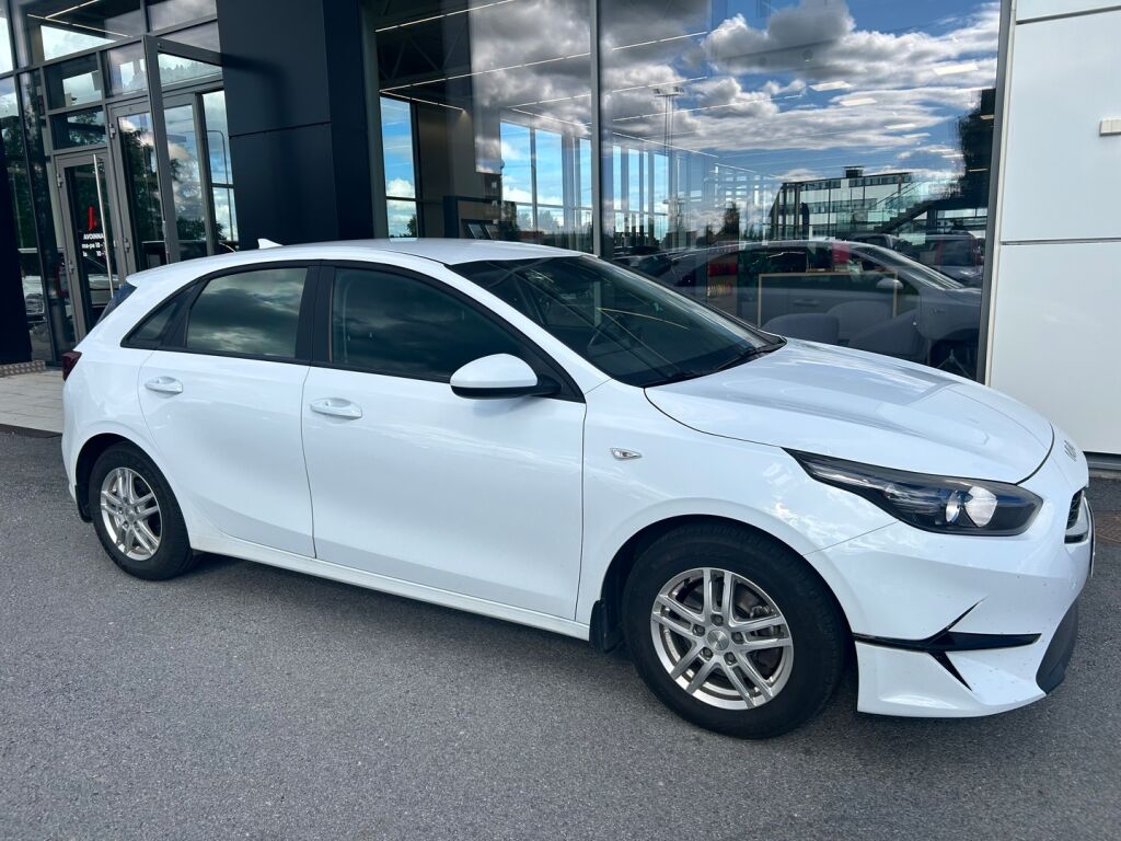 Kia Ceed 2022 Valkoinen