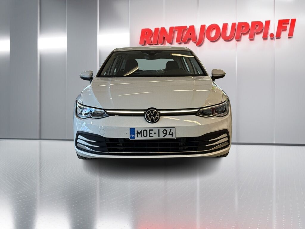 Volkswagen Golf 2023 Valkoinen