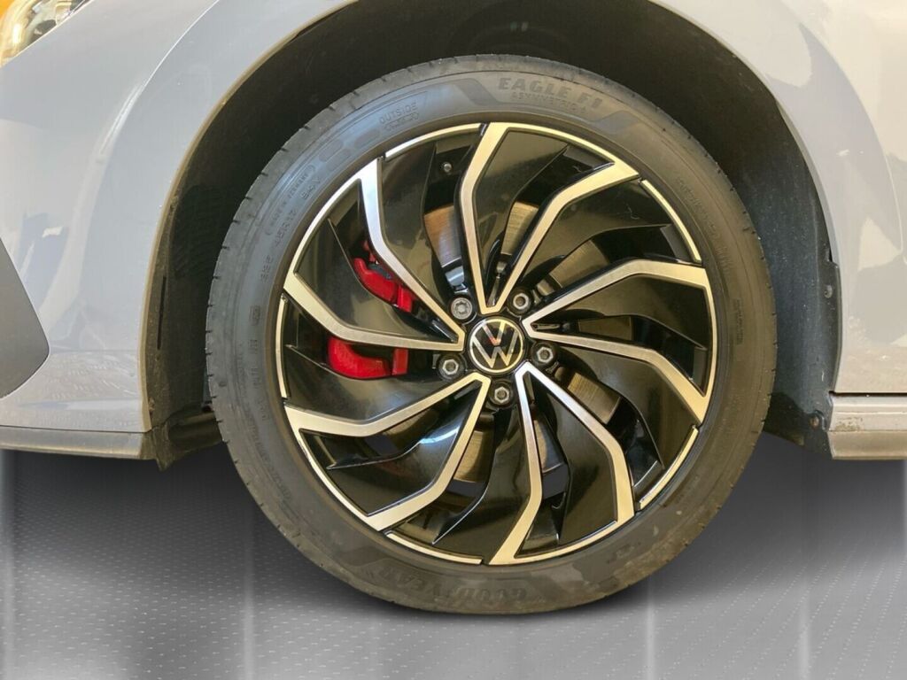 Volkswagen Golf 2022 Harmaa