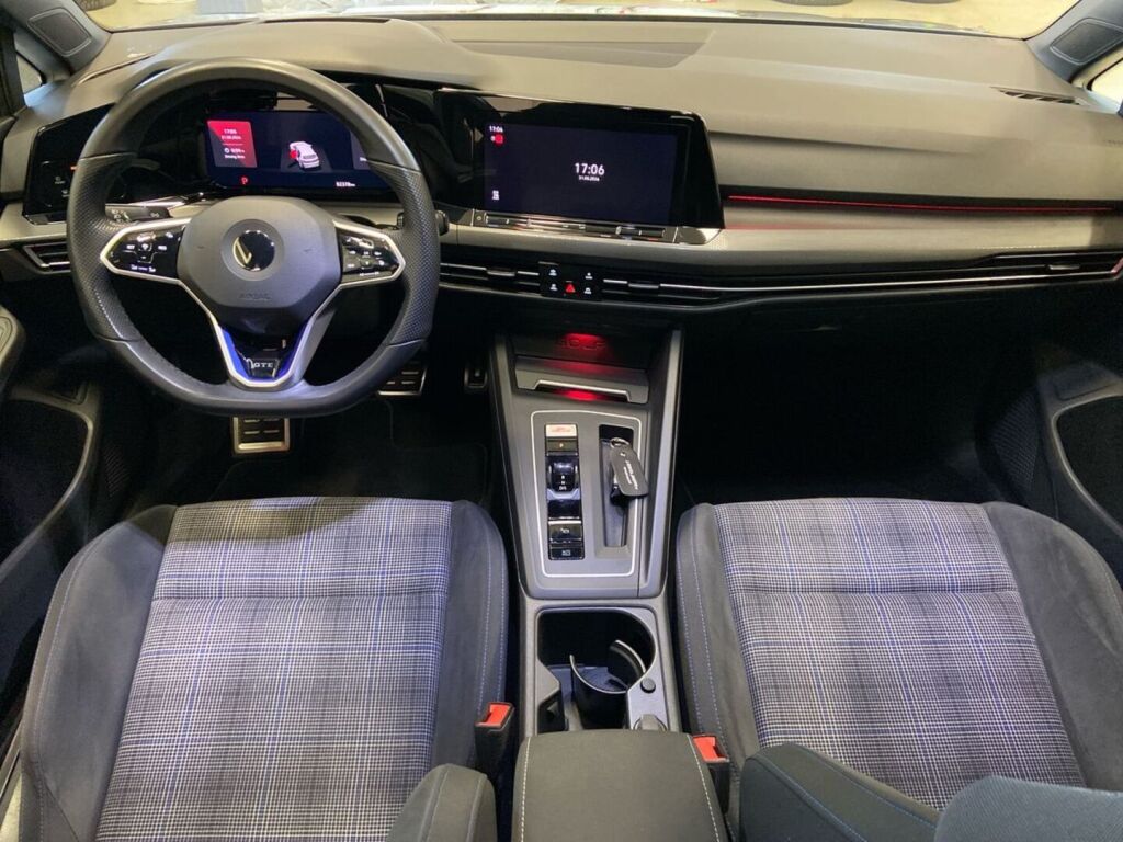 Volkswagen Golf 2022 Harmaa
