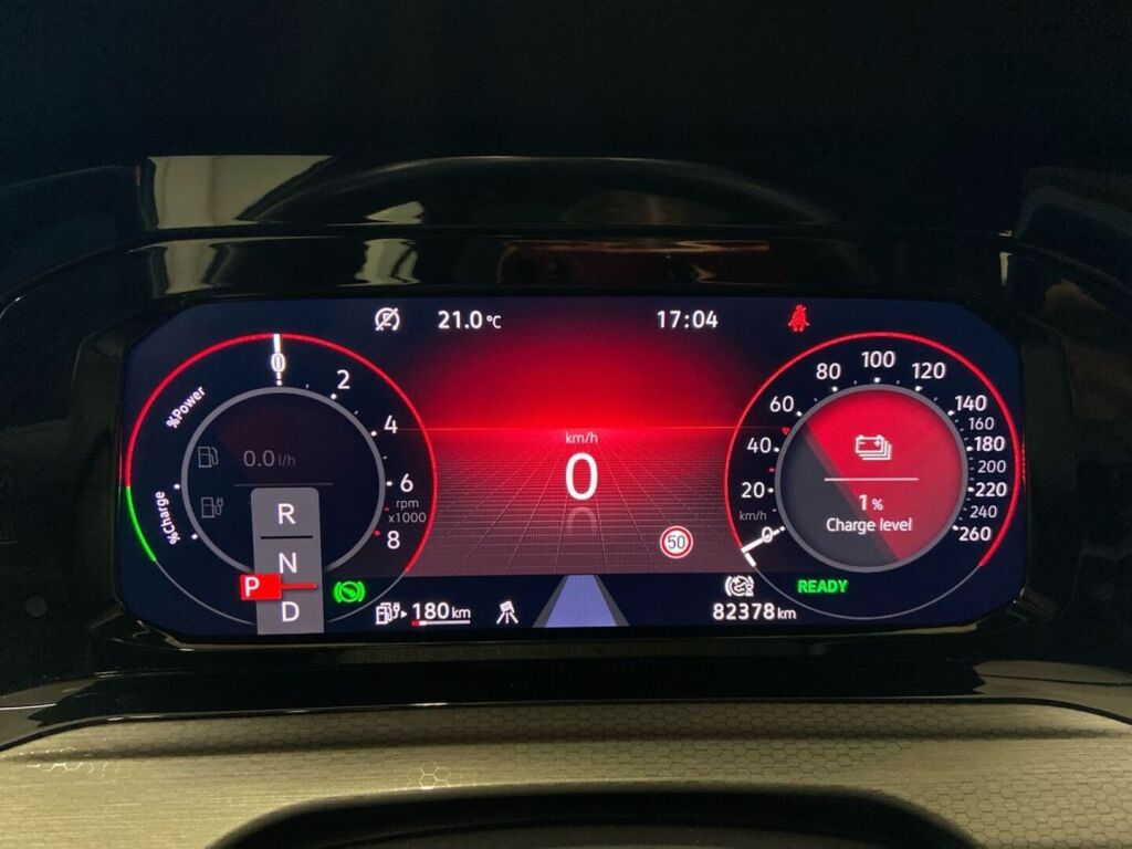 Volkswagen Golf 2022 Harmaa