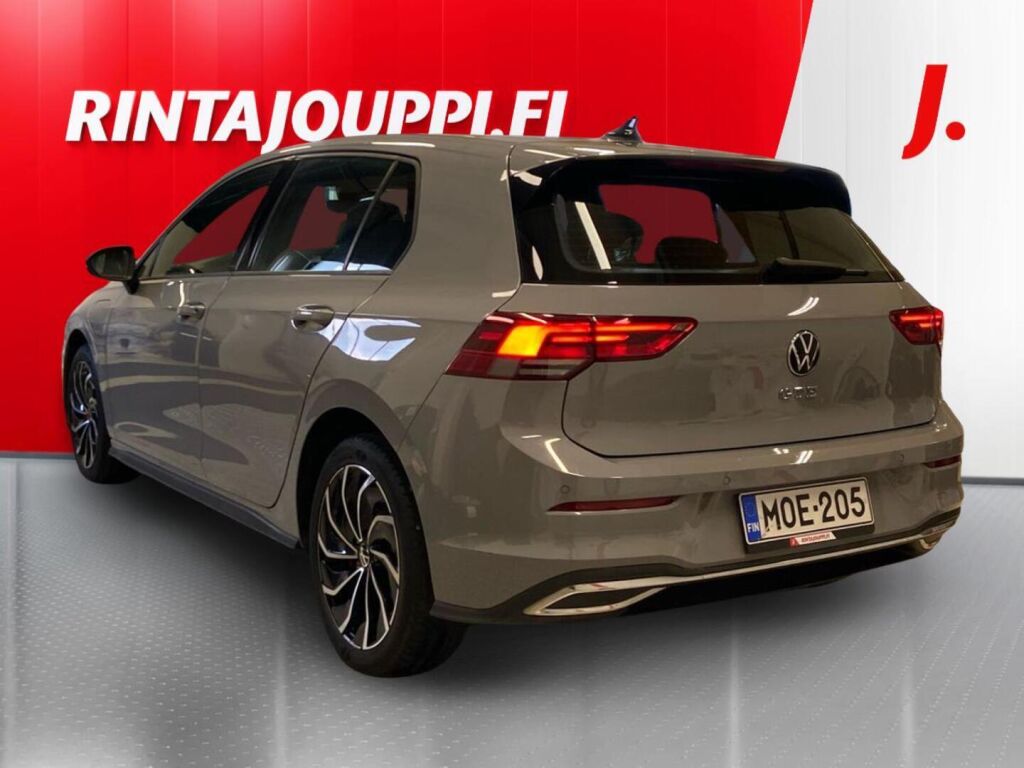 Volkswagen Golf 2022 Harmaa
