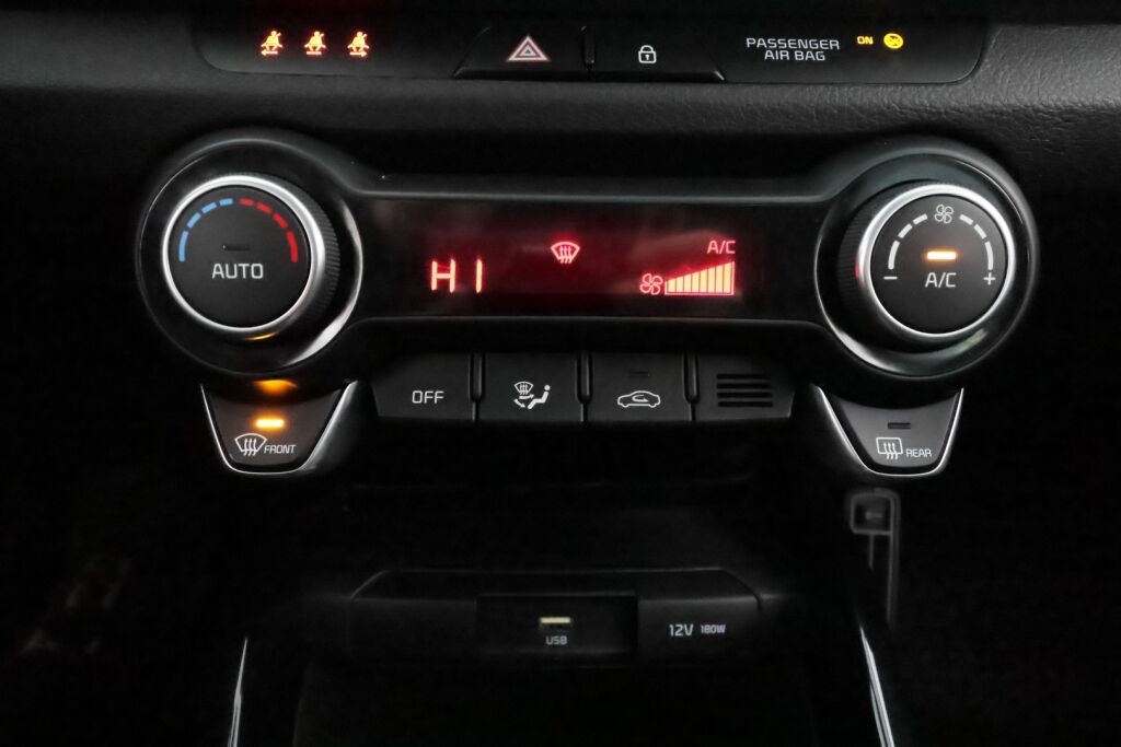 Kia Stonic 2022 Valkoinen