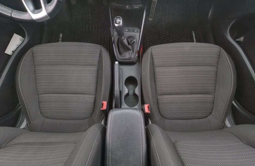 Kia Stonic 2022 Valkoinen