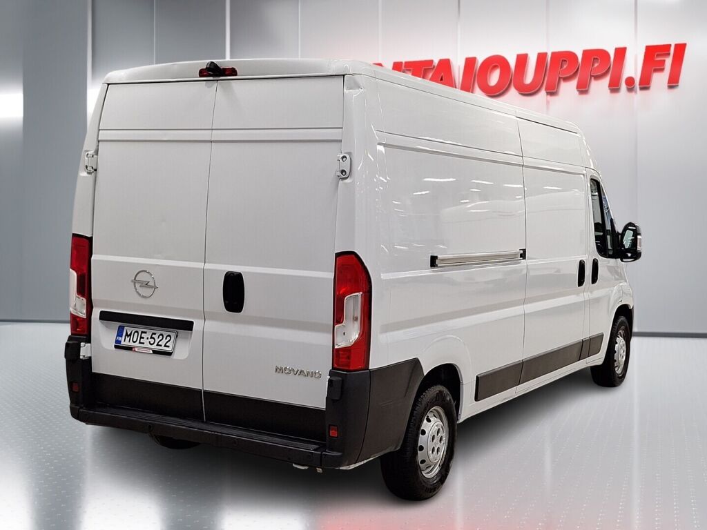 Opel Movano 2022 Musta
