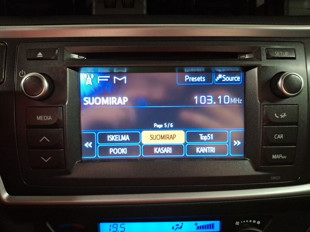 Toyota Auris 2014 Valkoinen