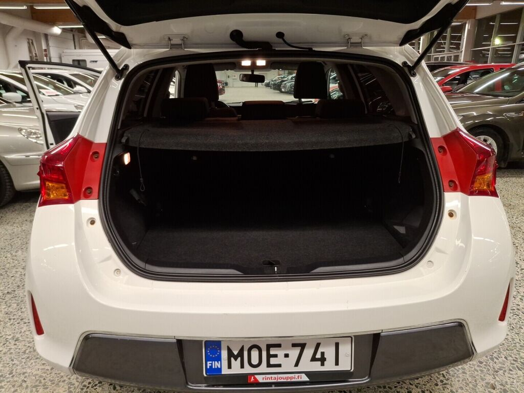 Toyota Auris 2014 Valkoinen