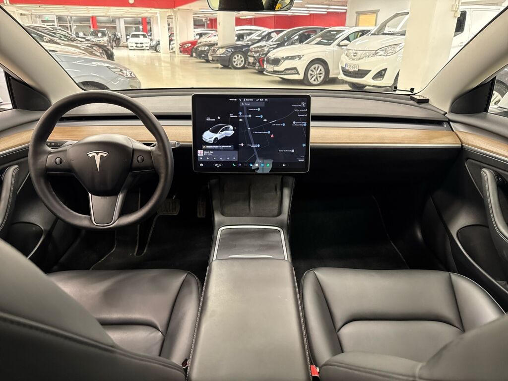 Tesla Model 3 2021 Valkoinen