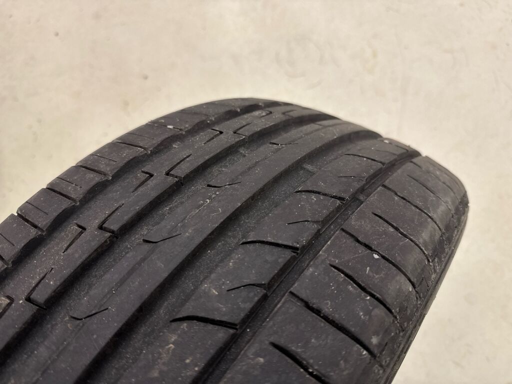 Tesla Model 3 2021 Valkoinen