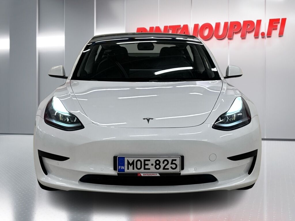 Tesla Model 3 2021 Valkoinen
