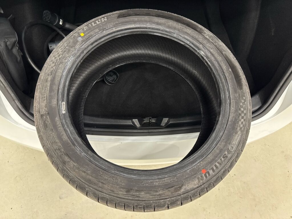 Tesla Model 3 2021 Valkoinen