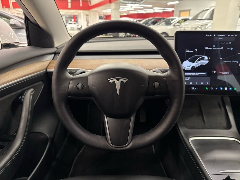 Tesla Model 3 2021 Valkoinen