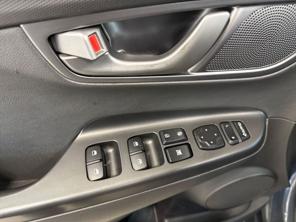 Hyundai KONA 2019 Harmaa