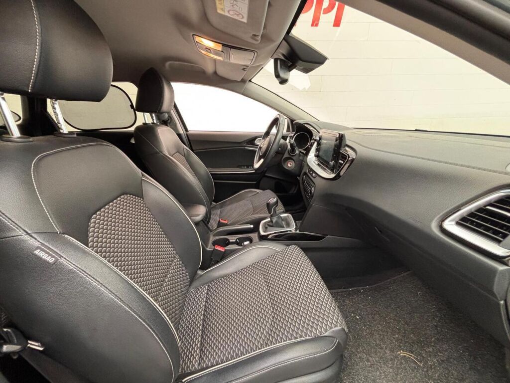 Kia Ceed 2022 Hopea