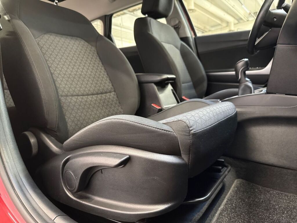 Kia Ceed 2022 Punainen