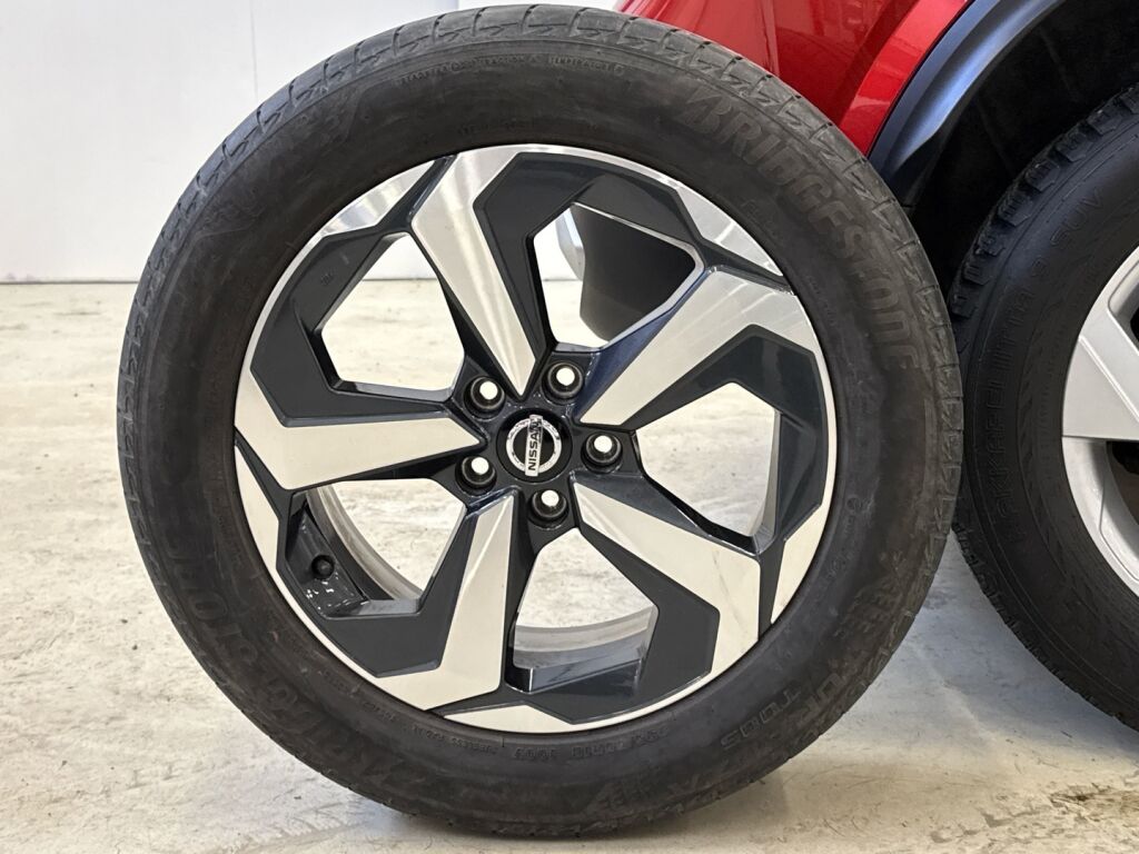 Nissan Qashqai 2022 Punainen