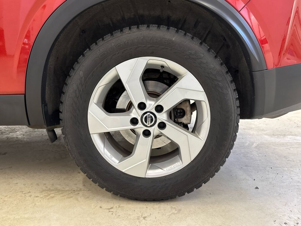 Nissan Qashqai 2022 Punainen