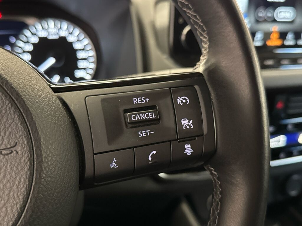 Nissan Qashqai 2022 Punainen