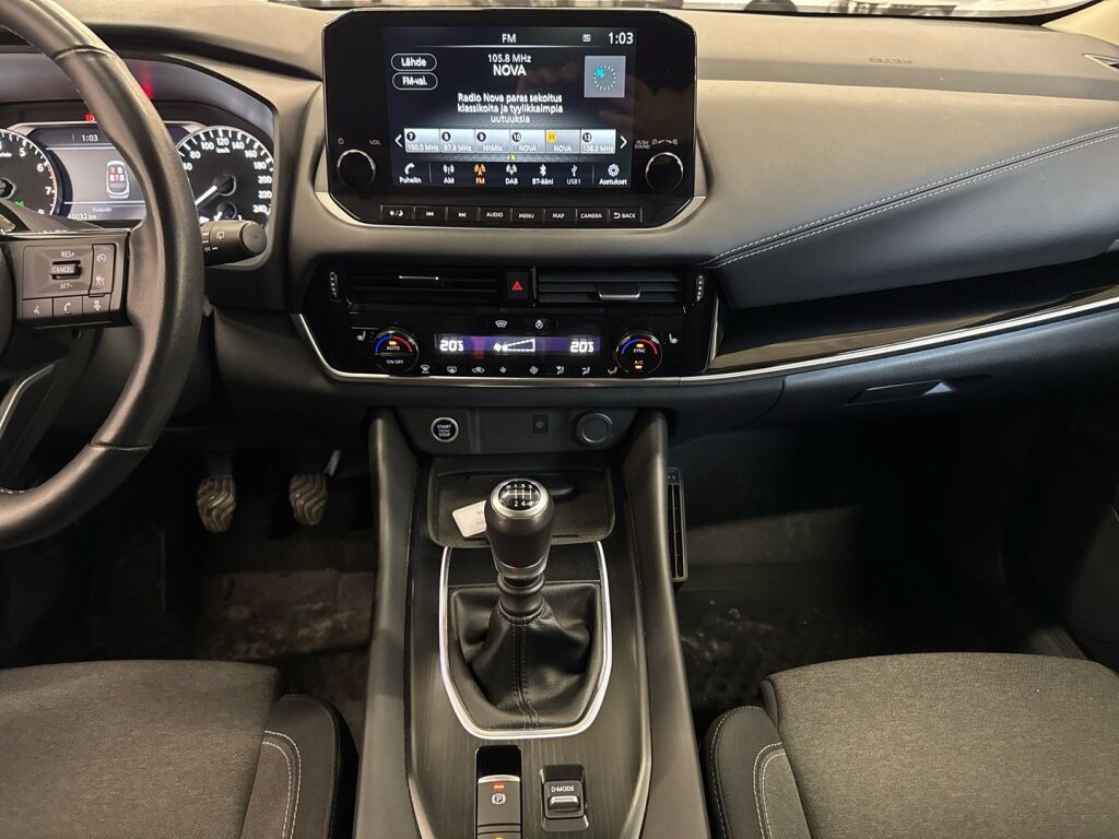 Nissan Qashqai 2022 Punainen