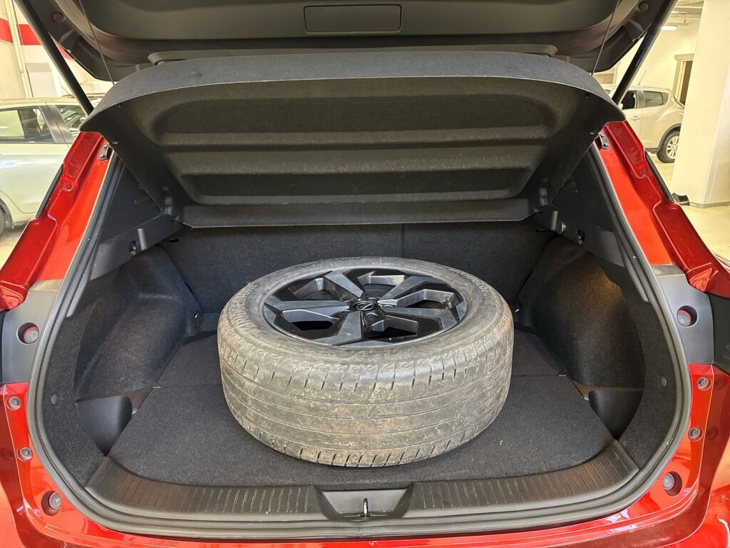 Nissan Qashqai 2022 Punainen